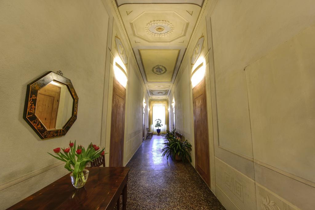 Torre Dei Lari Residenza D'Epoca Acomodação com café da manhã Florença Exterior foto