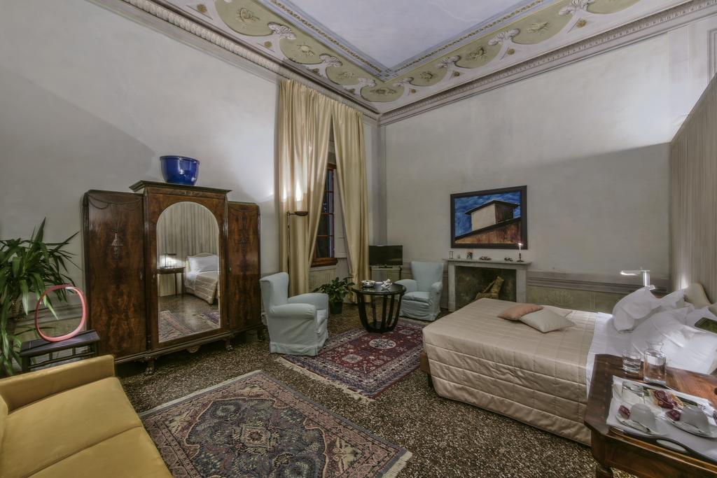 Torre Dei Lari Residenza D'Epoca Acomodação com café da manhã Florença Exterior foto
