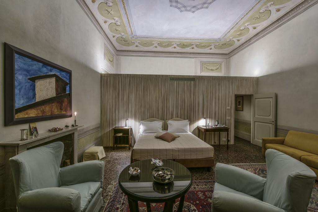 Torre Dei Lari Residenza D'Epoca Acomodação com café da manhã Florença Exterior foto