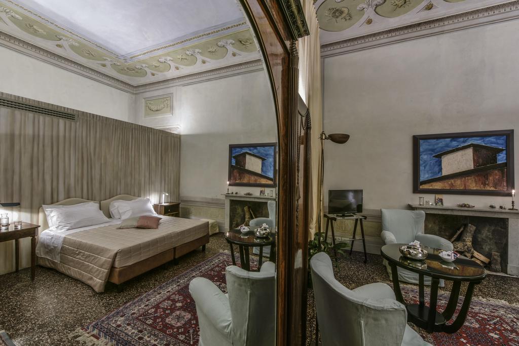 Torre Dei Lari Residenza D'Epoca Acomodação com café da manhã Florença Exterior foto